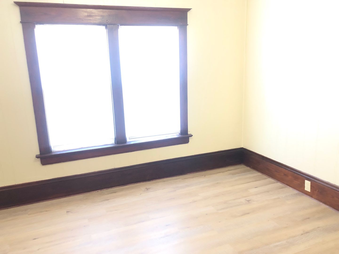 Attractive, recently remodeled, 2BR home in Bloomington. Central air and dog friendly – photo 5