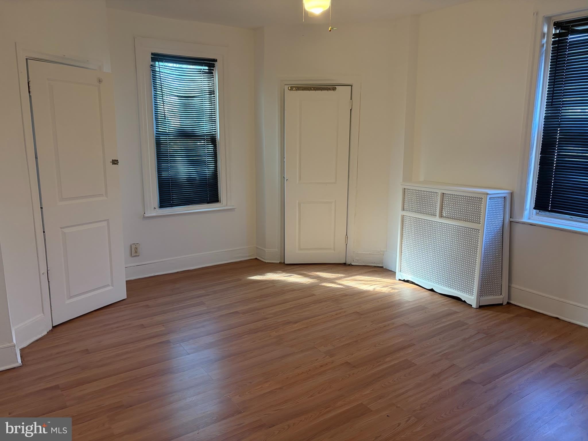 7058 SAYBROOK Avenue – photo 4