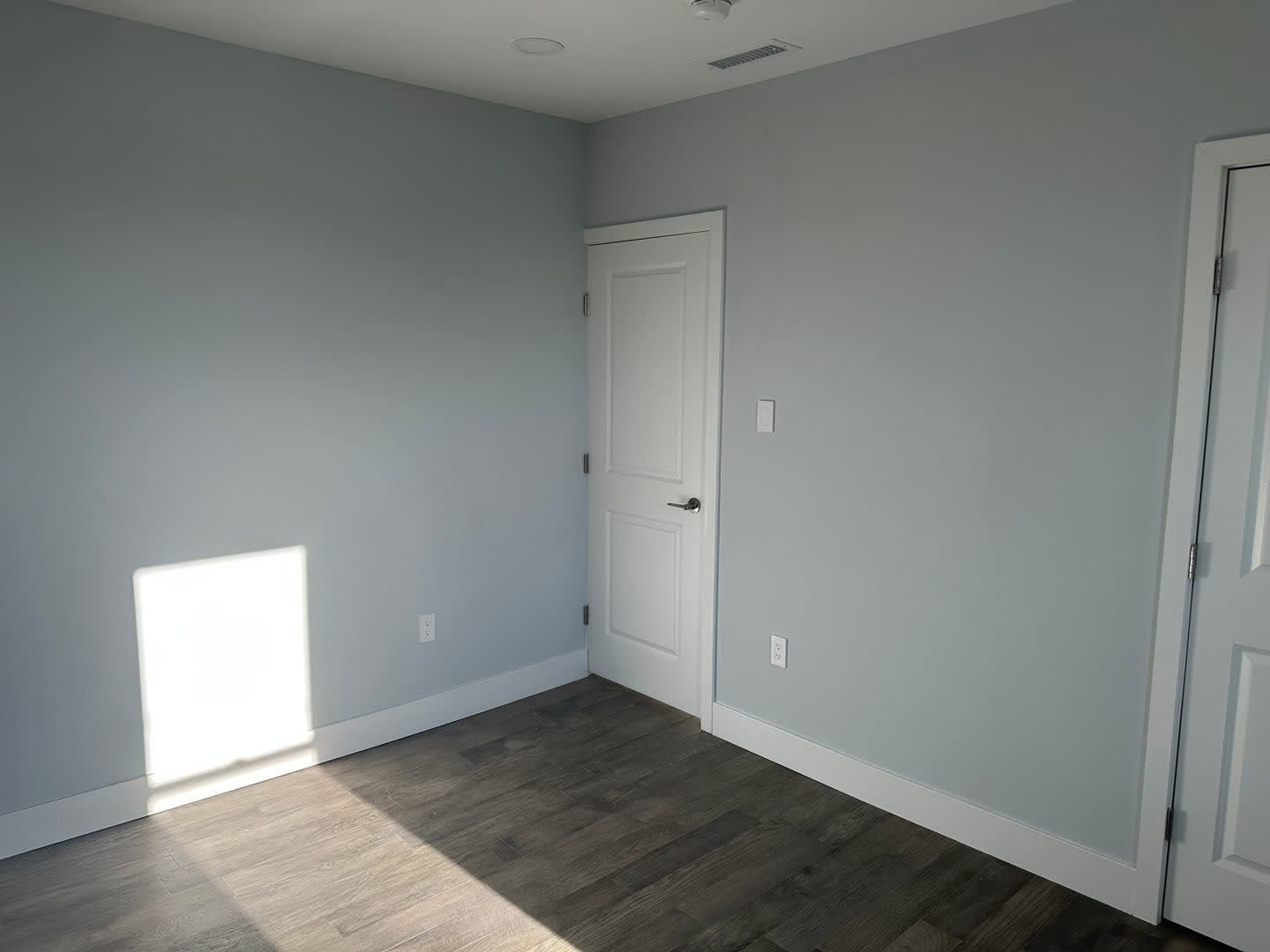 484 Shurs Ln – photo 4