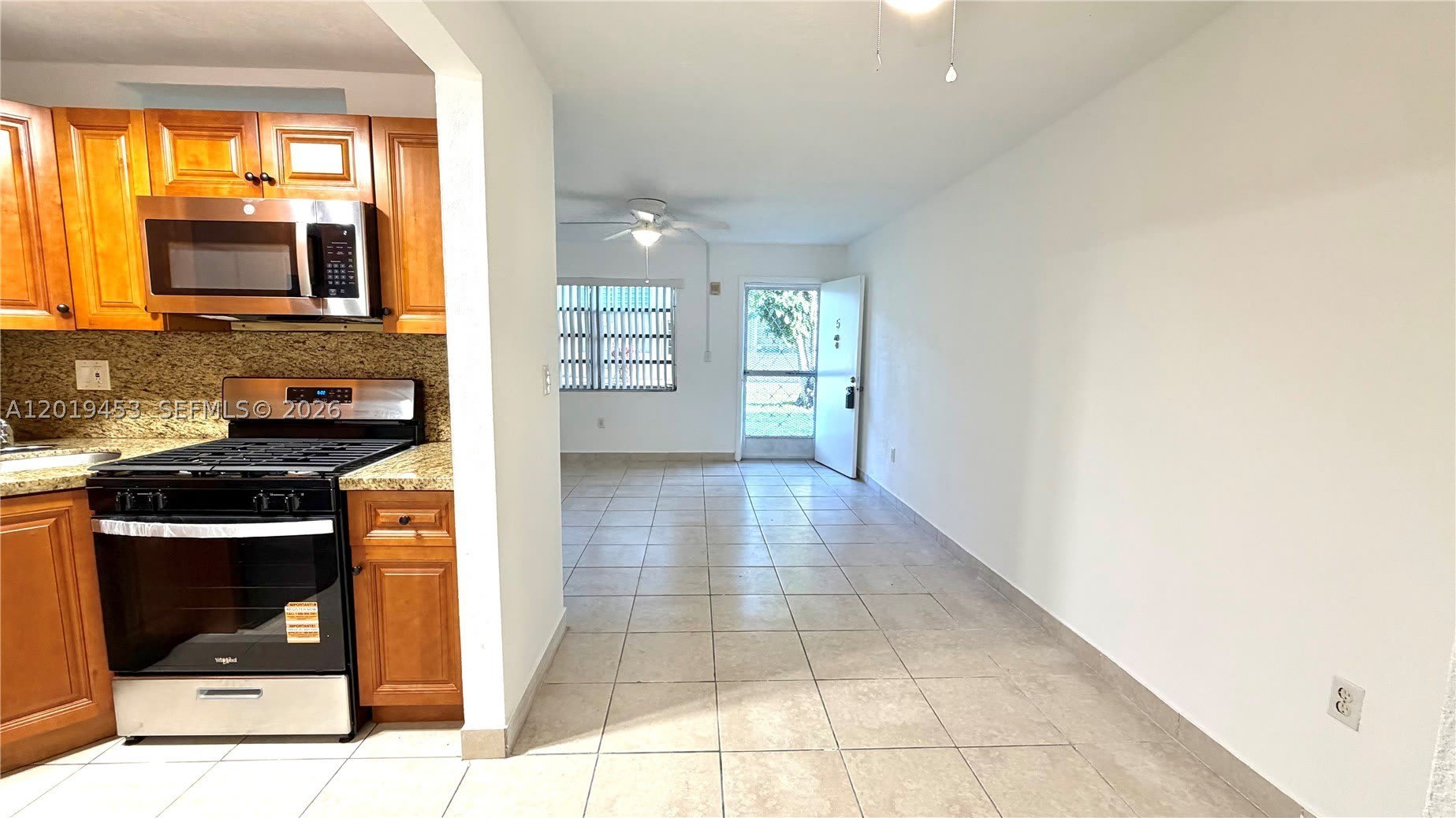 20230 Ne 2Nd Ave – photo 5