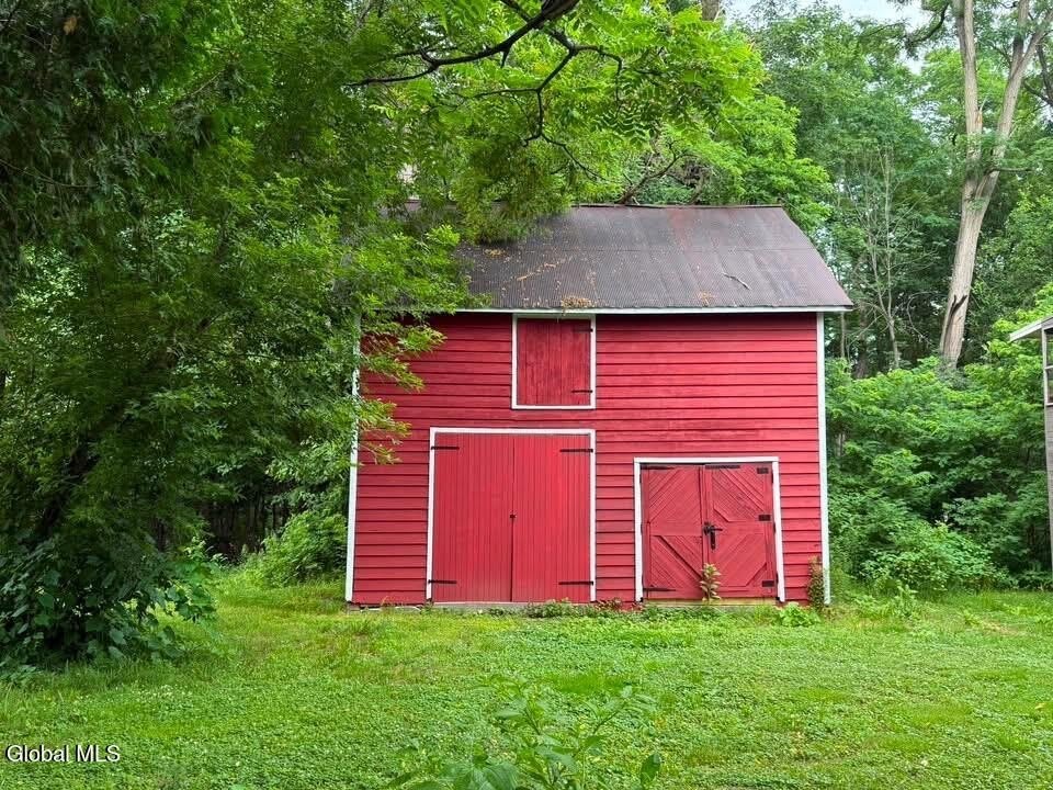2145 New Scotland Road – photo 3