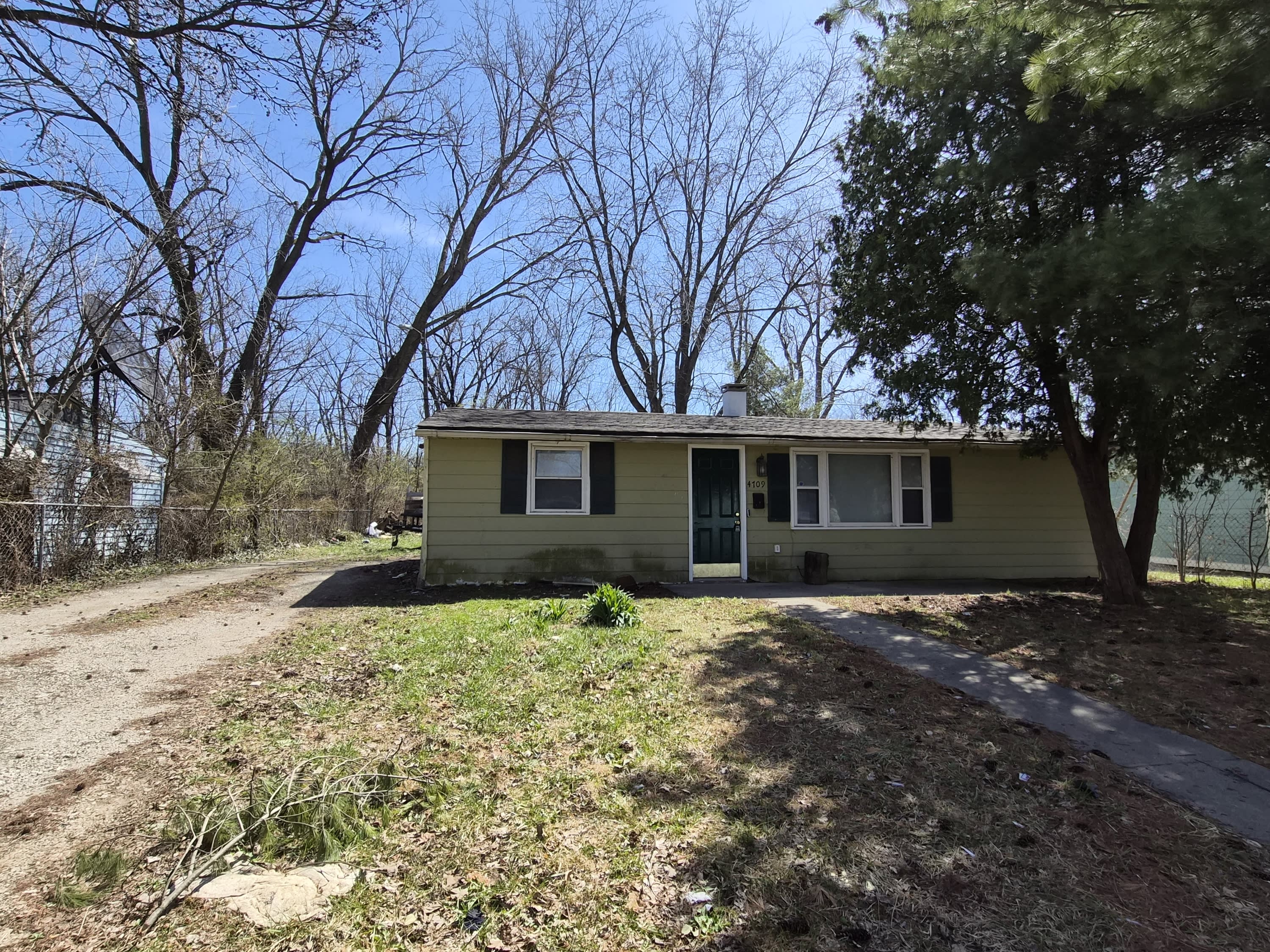4709 Ribble Road – photo 1
