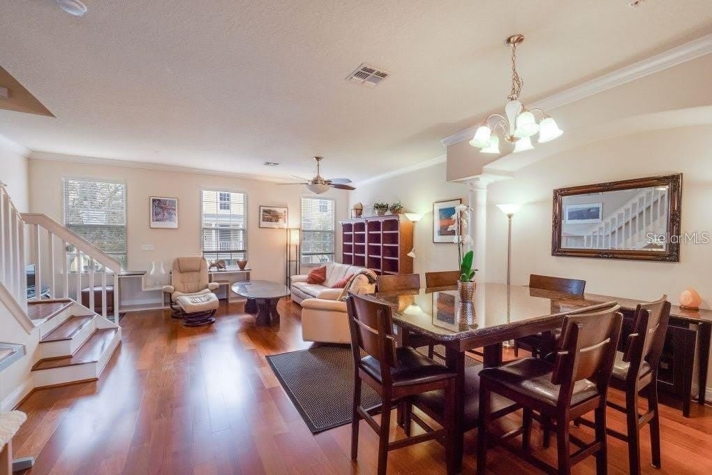 1733 PROSPECT Avenue – photo 2