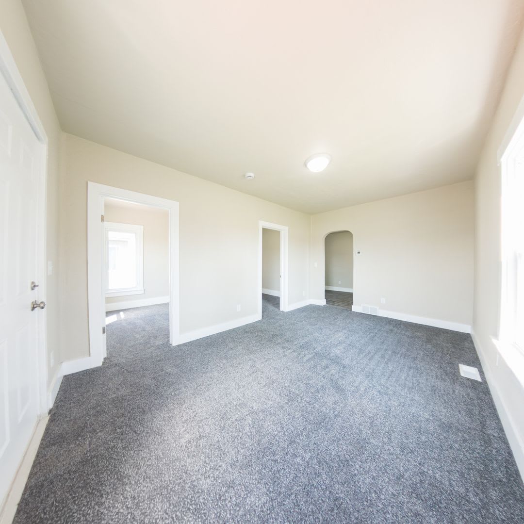 2 Bedroom 1 Bathroom House – photo 2