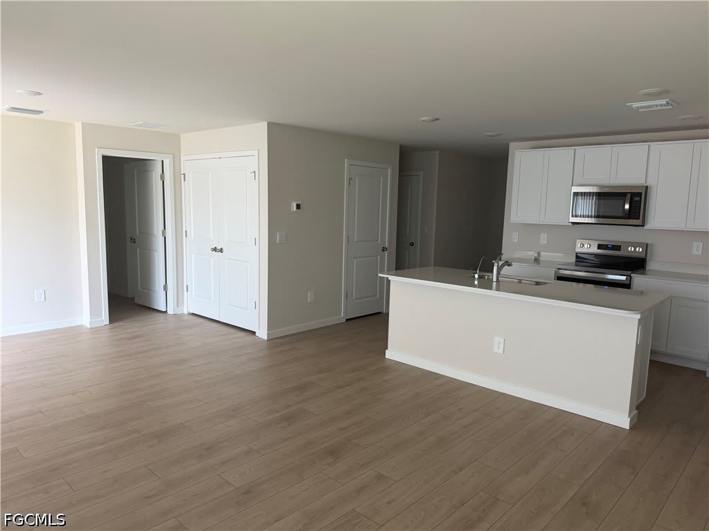 1106 NE 39th Terrace – photo 4