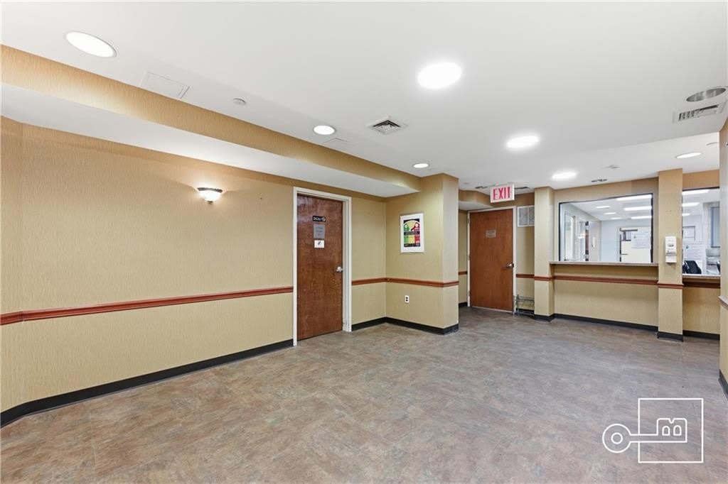 577 Prospect Avenue – photo 2