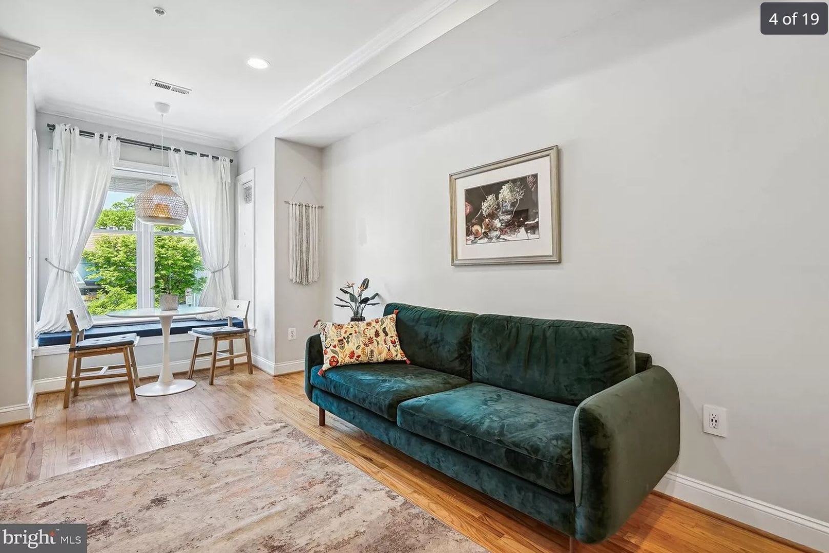 Charming 2BR Condo in Bloomingdale – photo 2