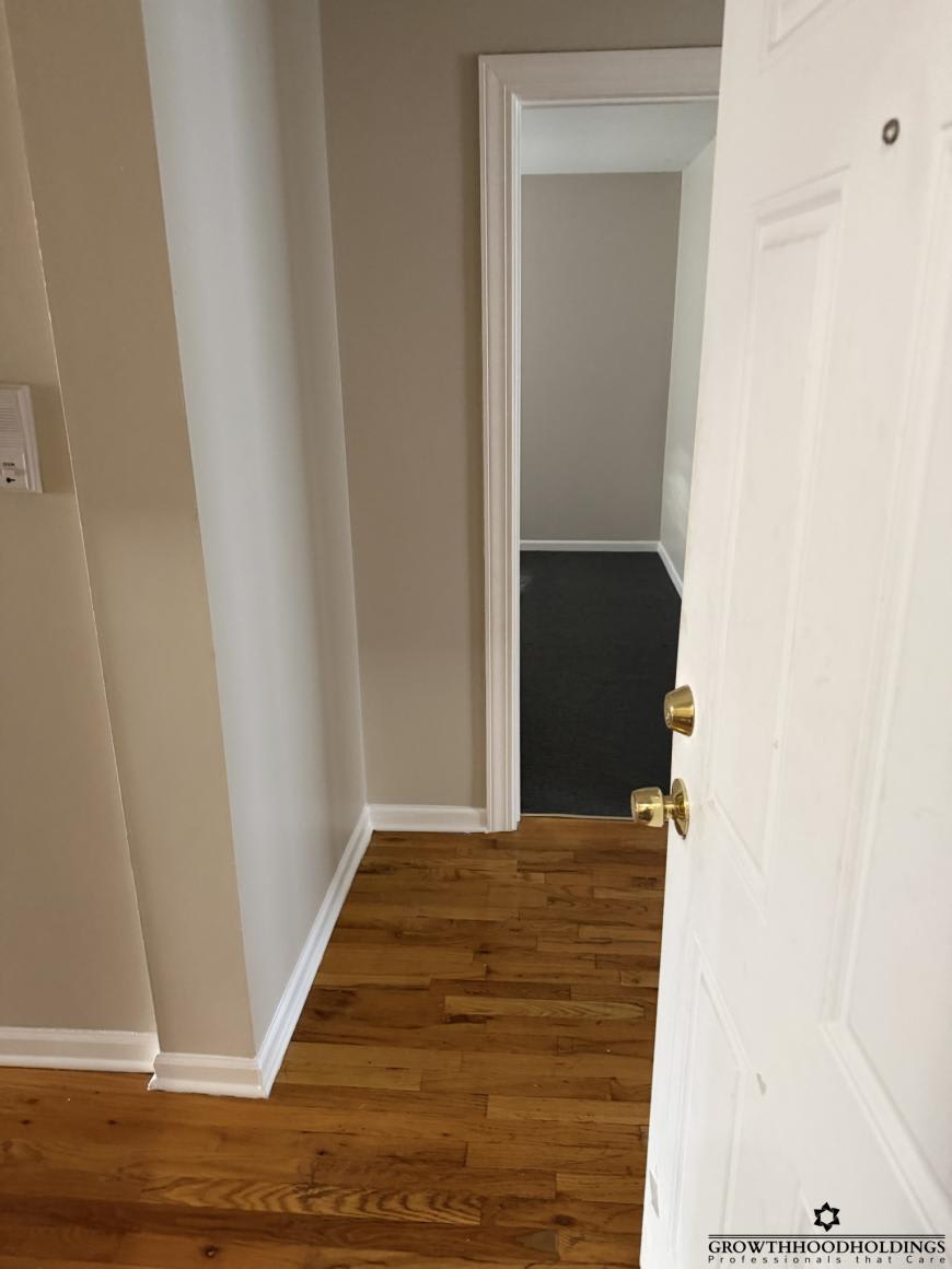 5840 S Calumet – photo 2