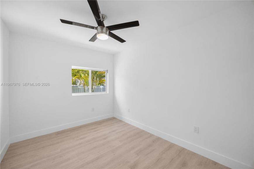 1070 Tyler St – photo 2