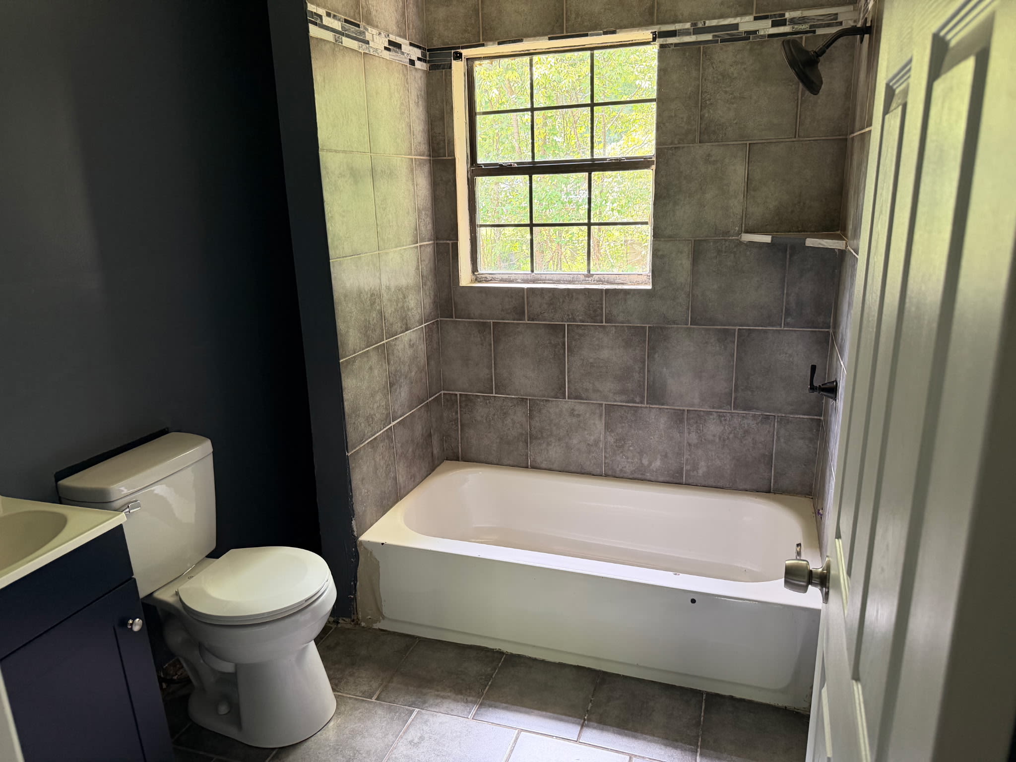 1916 Matthews Avenue – photo 2