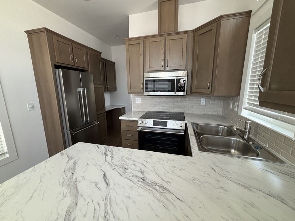 303 N Lindsay Rd – photo 2