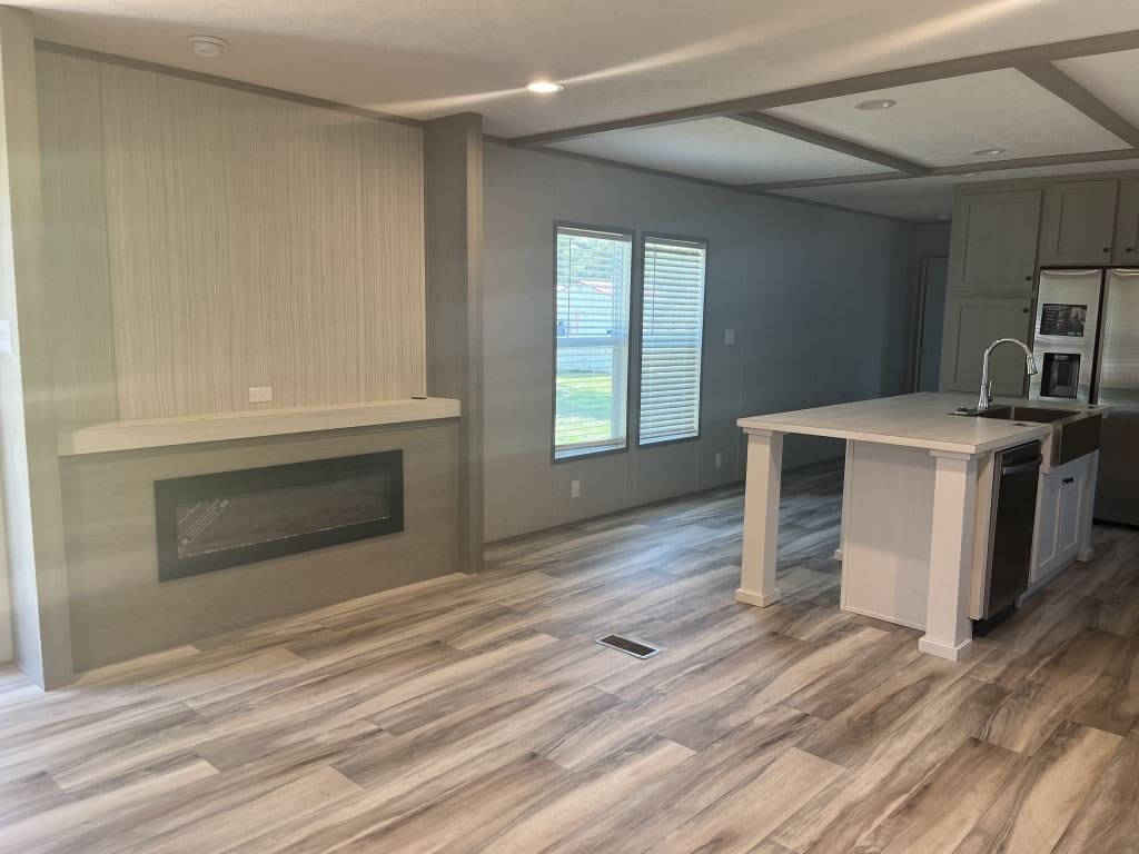 216 Redwood Dr – photo 4