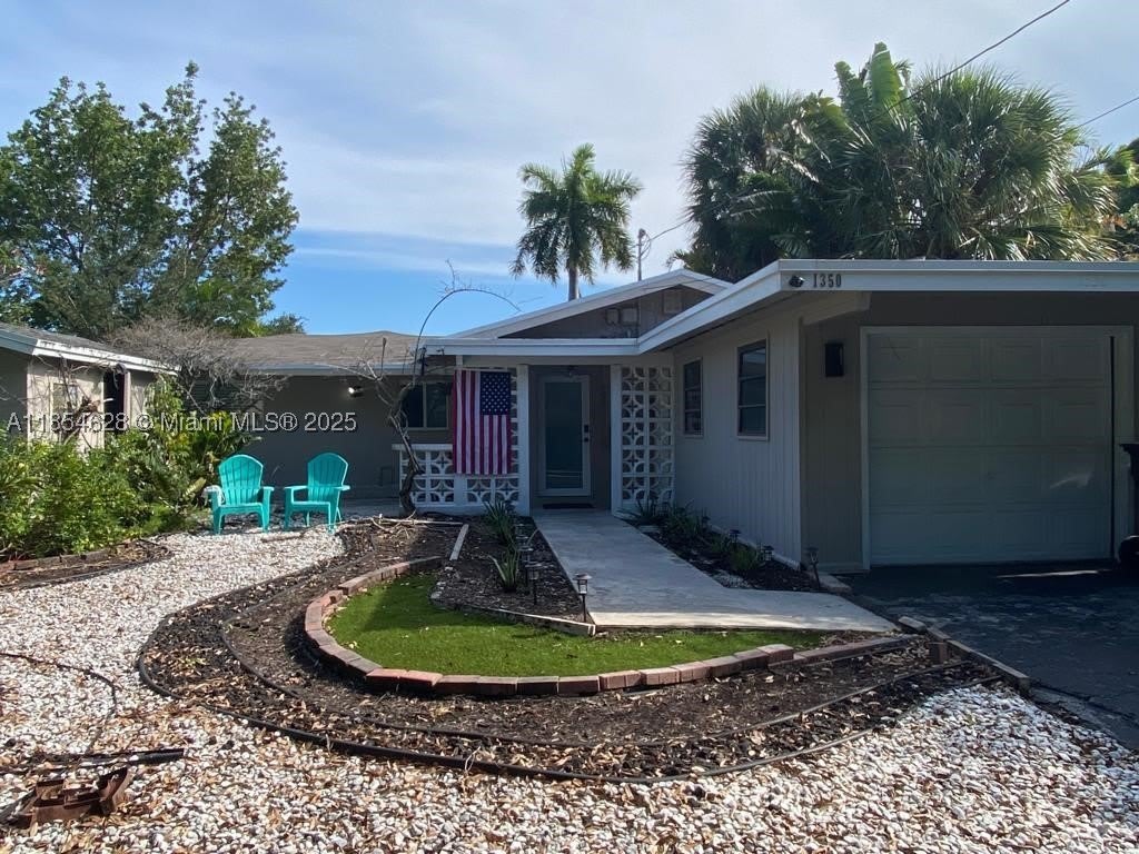 1350 NE 30th St – photo 3