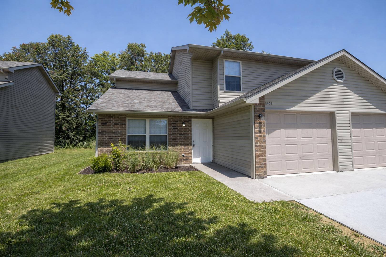 Large 4 bedroom Duplex – photo 1