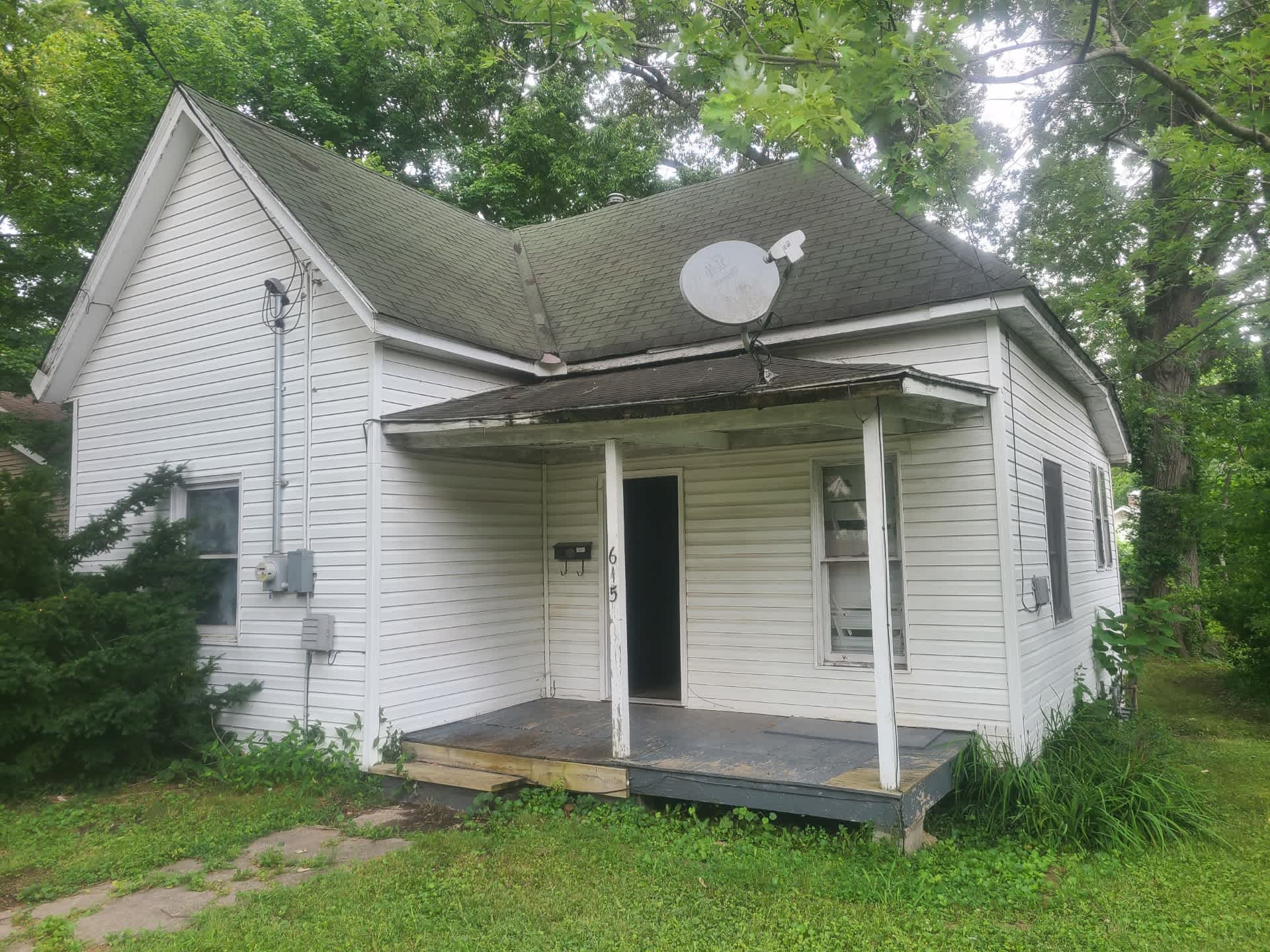 615 North Almond Street – photo 1