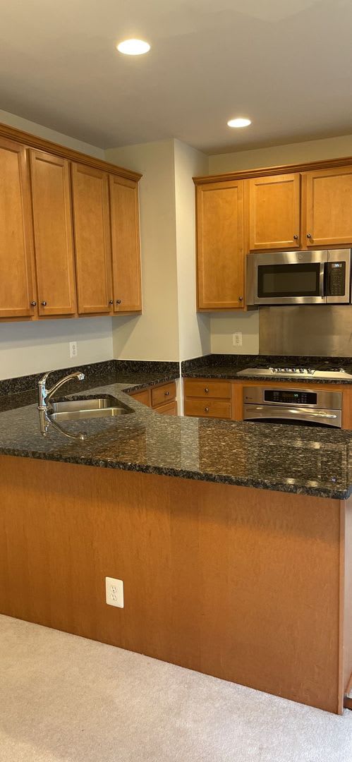 2161 Oberlin Dr – photo 2