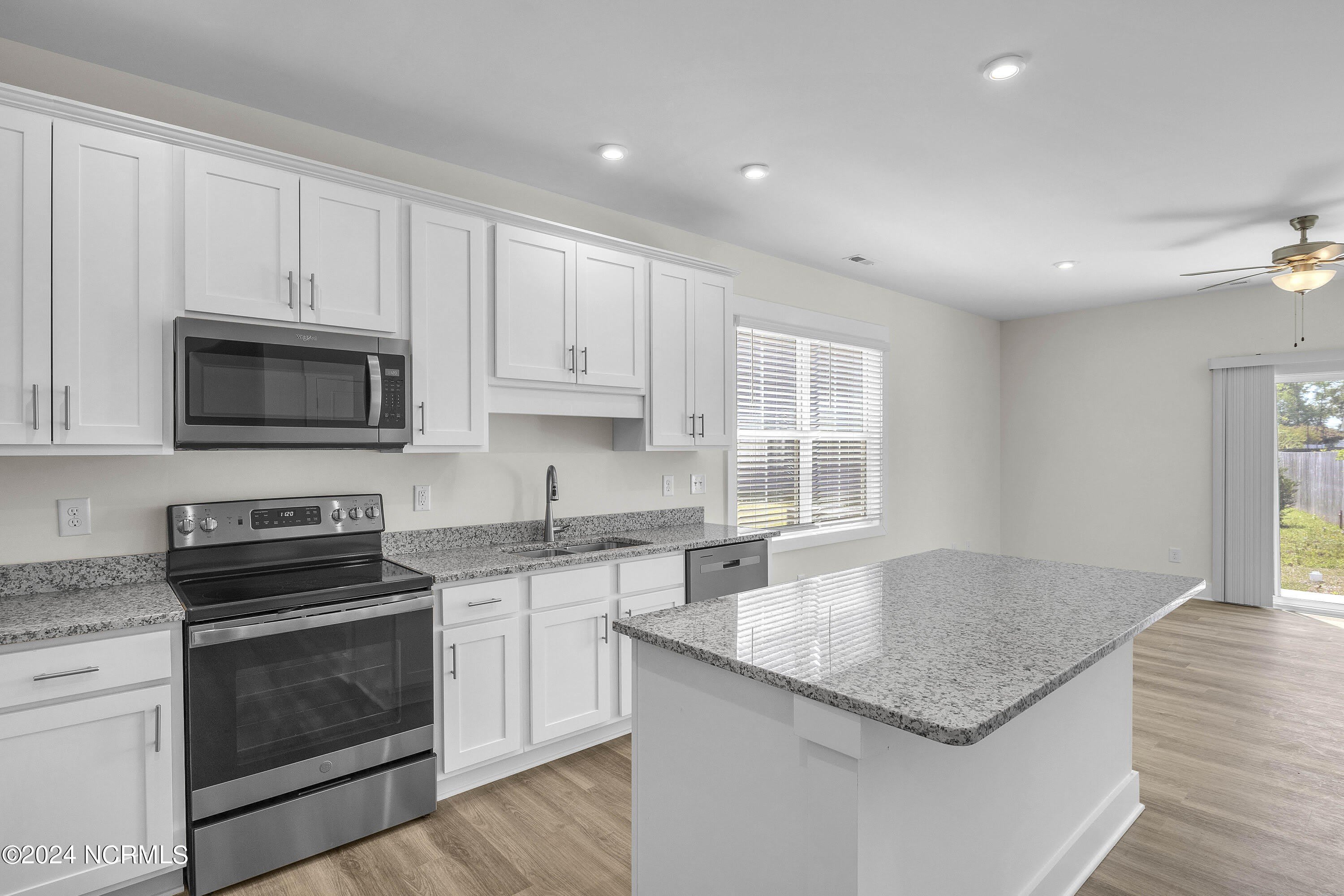 7028 Crew Drive – photo 4