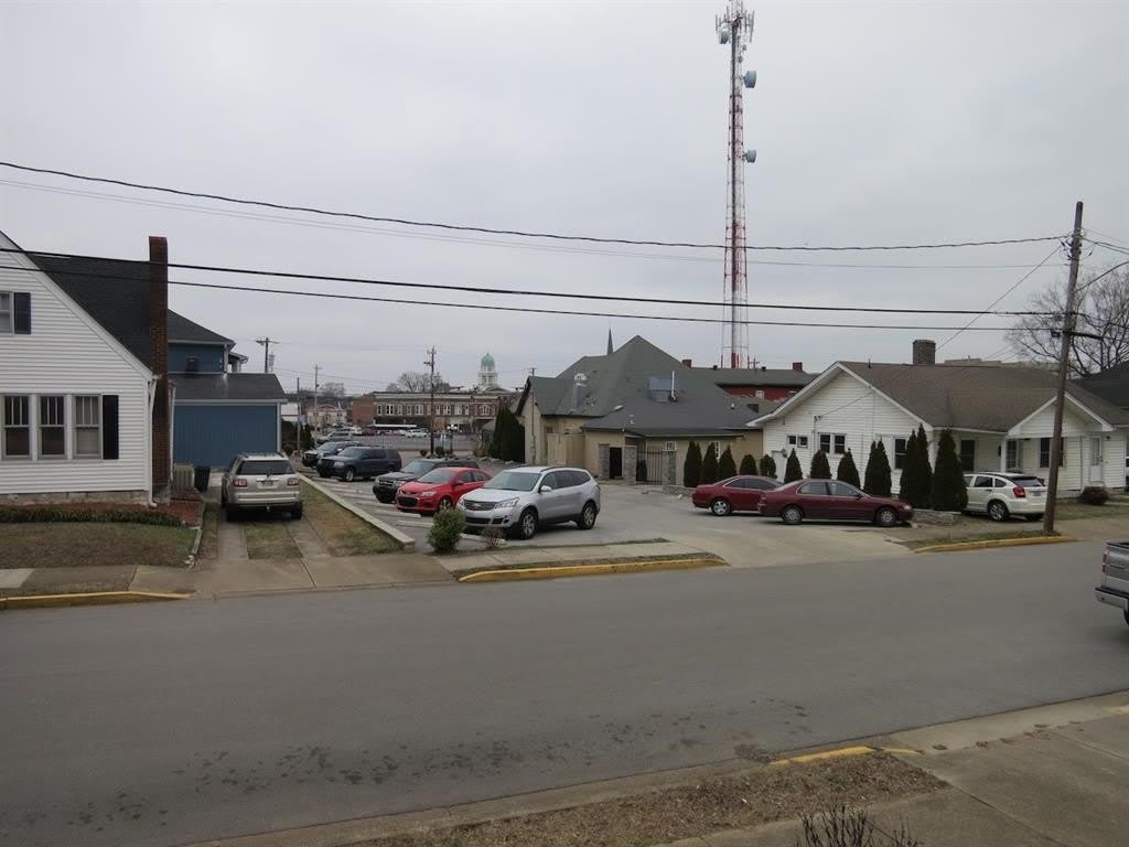 1048 Elm Street – photo 4