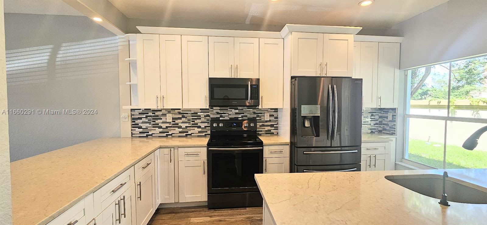 3311 Merrick Lane – photo 3