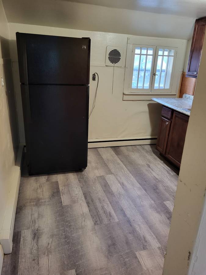 4 Essex Ave – photo 2