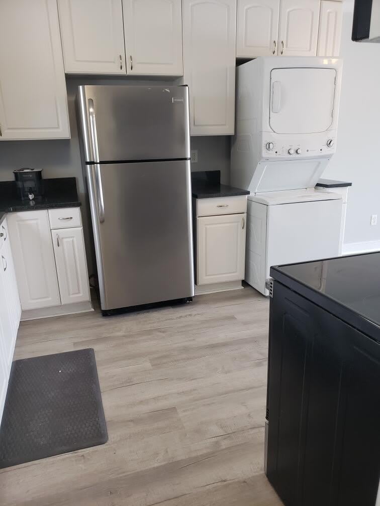 324 Lakeside Drive – photo 2