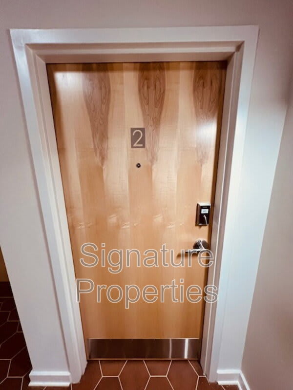 712 High St – photo 2