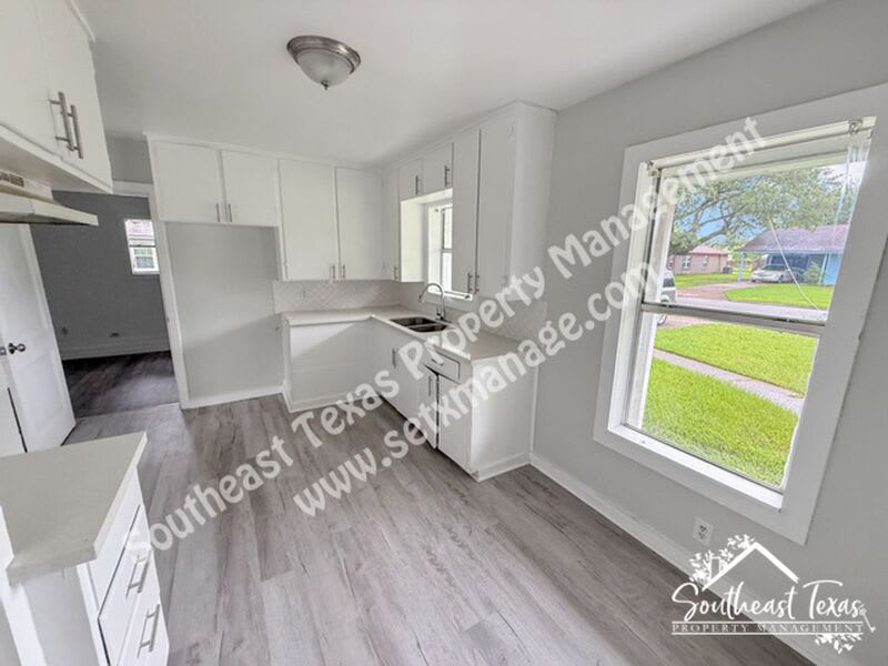 2325 Butler Drive – photo 4