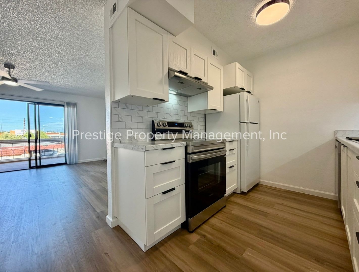 FULLY Remodeled and Cute NorthWest Condo With Everything You Need!!! – photo 2