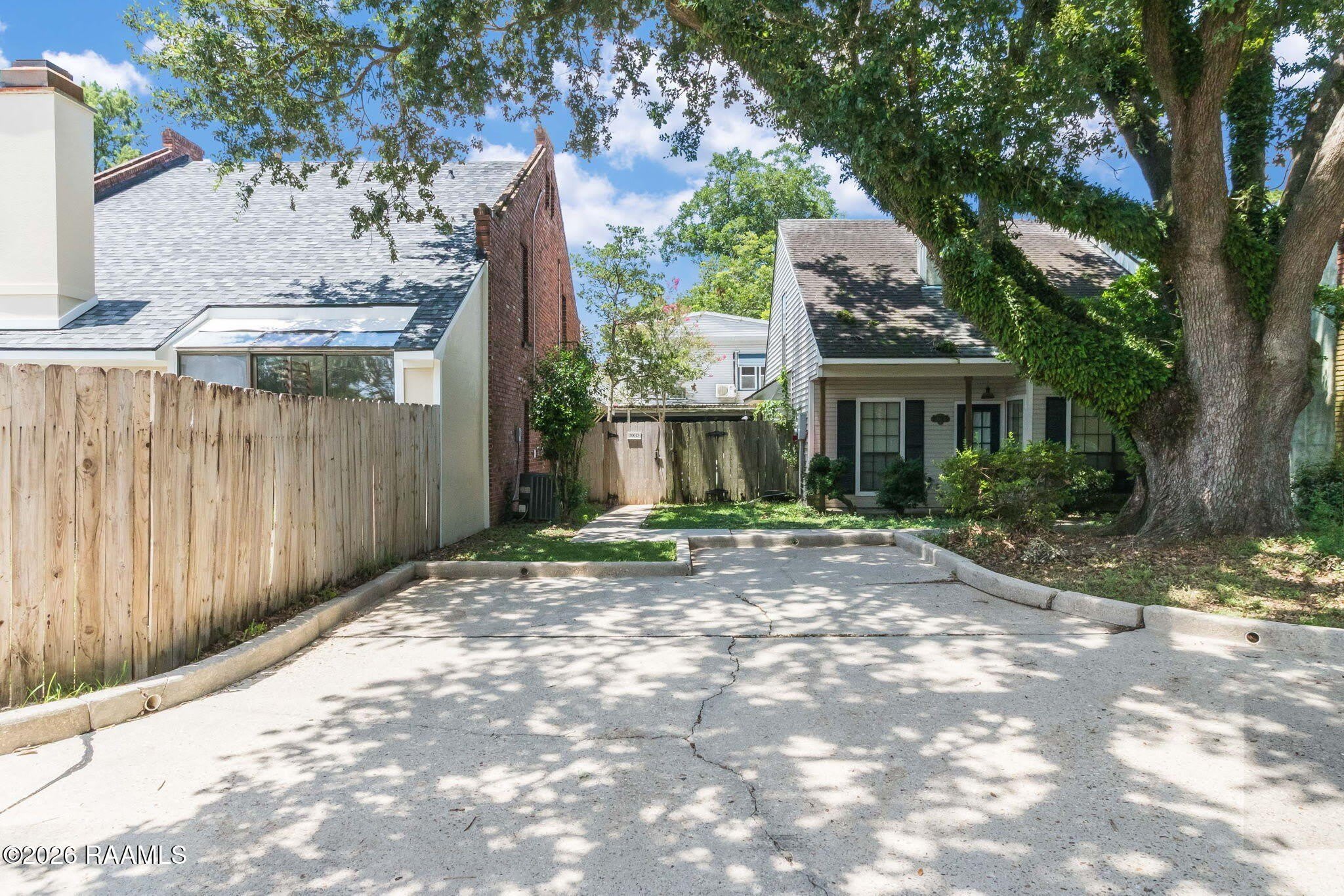 200 Curtis Street – photo 2