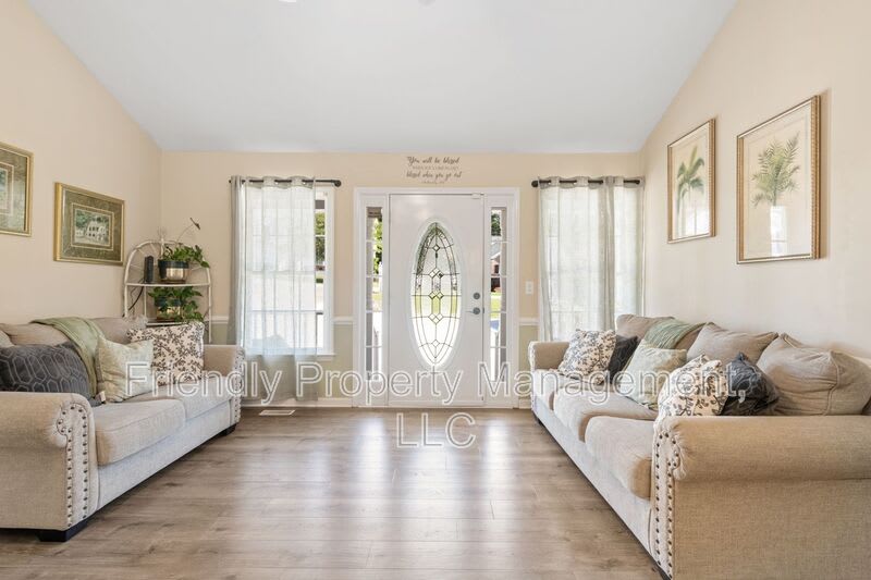 1608 Rogers Pointe Ln – photo 3
