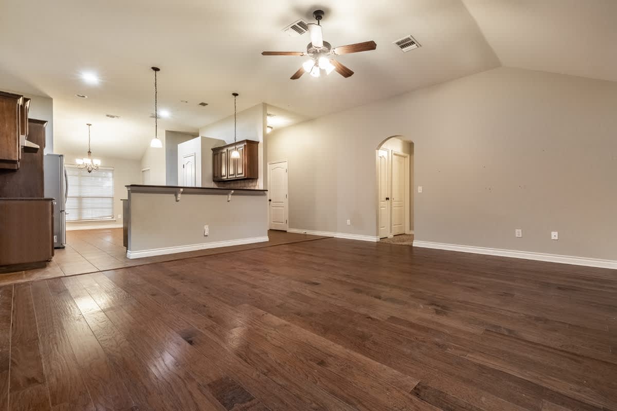 2609 NW 183rd St – photo 2