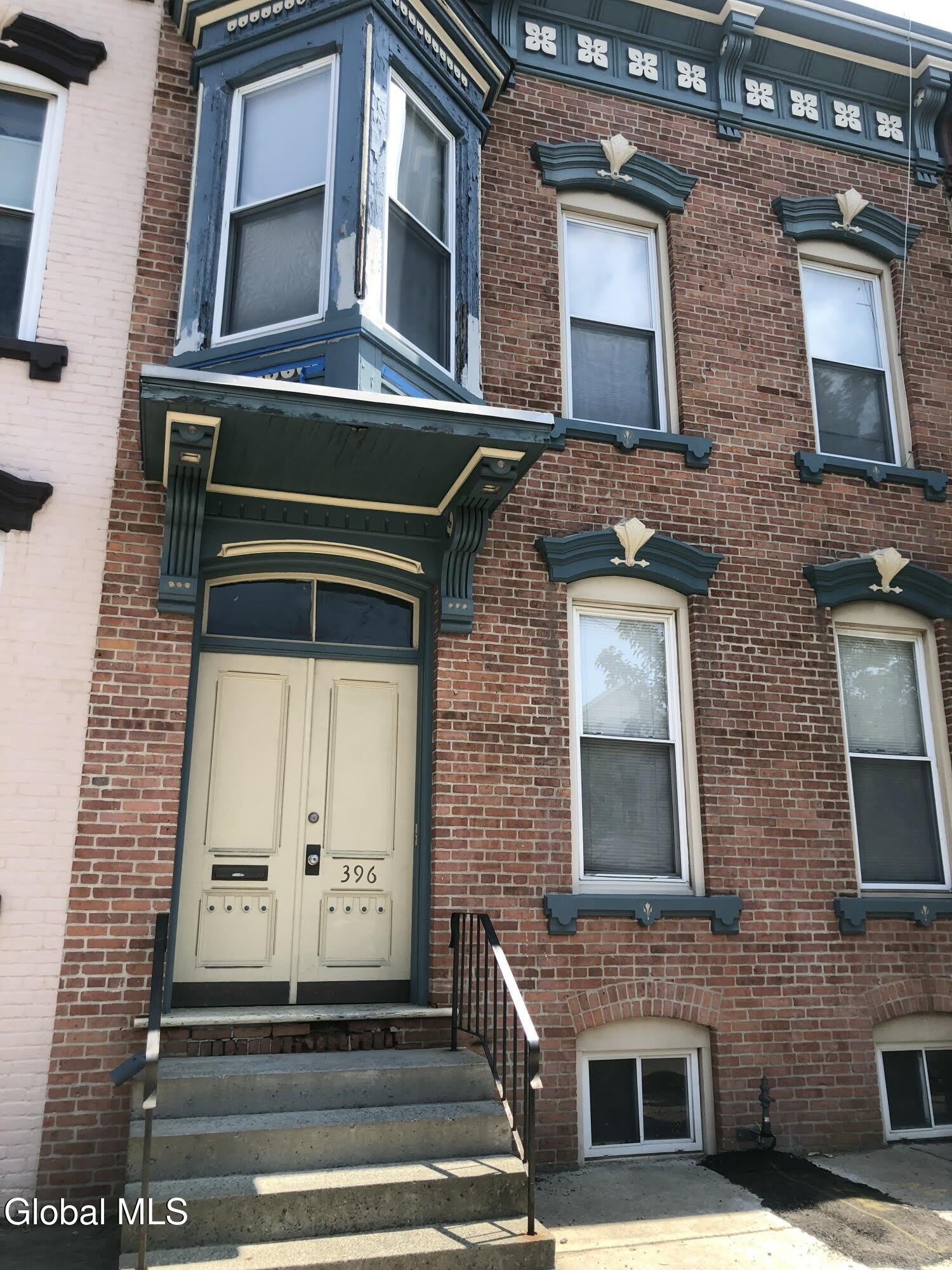 396 1St Street – photo 1