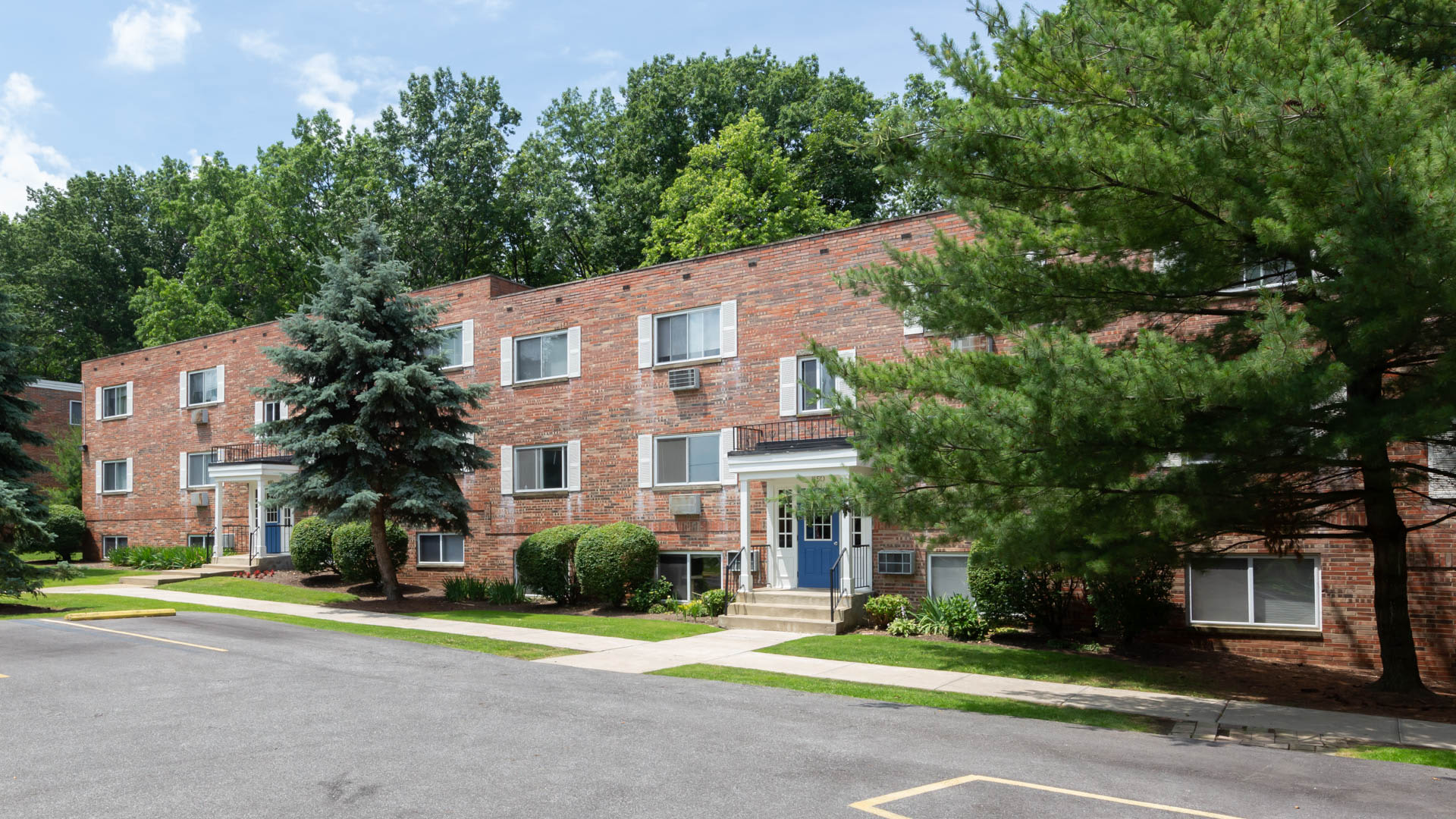 Kensington Club Apartments – photo 5
