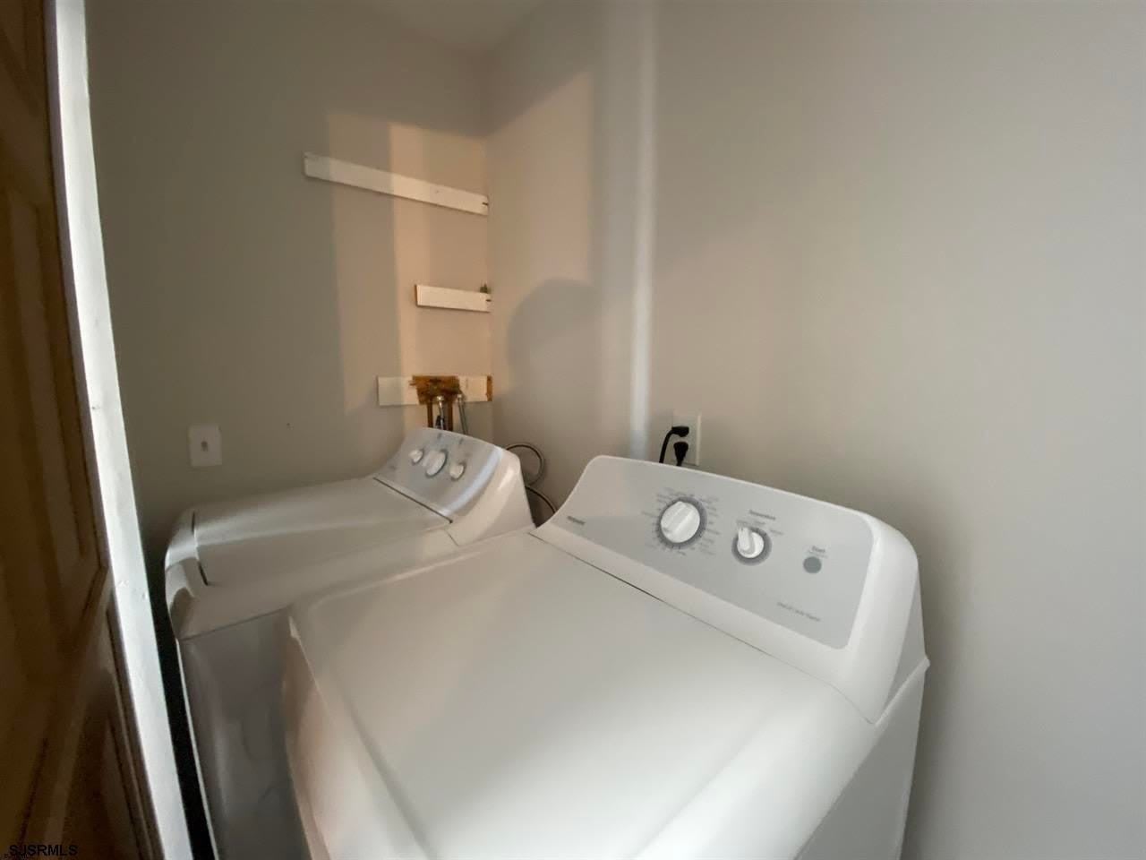 29 N Bartram Ave – photo 3