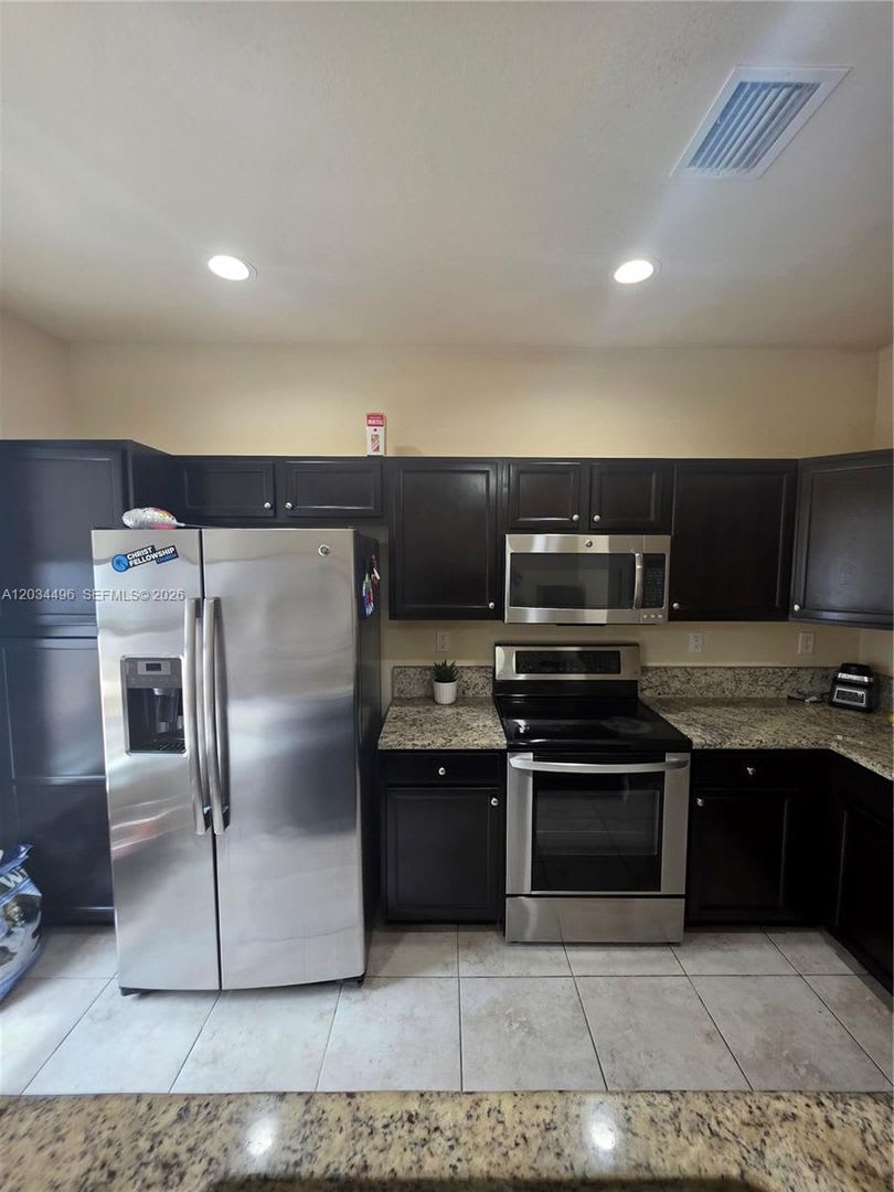 9424 SW 171st Place, Miami, FL 33196 – photo 3