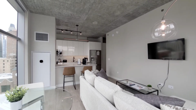 107 W Hubbard St – photo 3