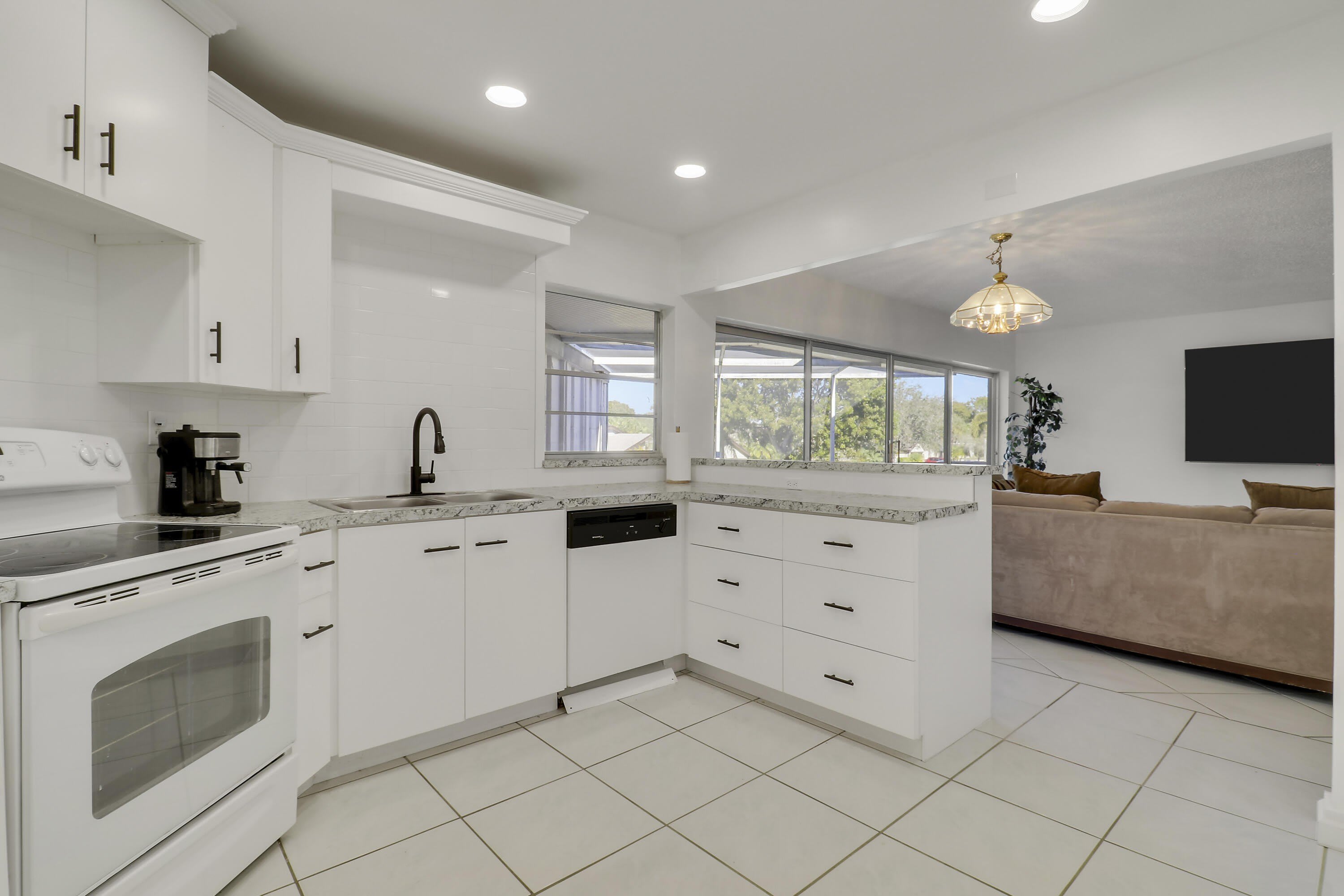 7 GREENWAY Village N – photo 4