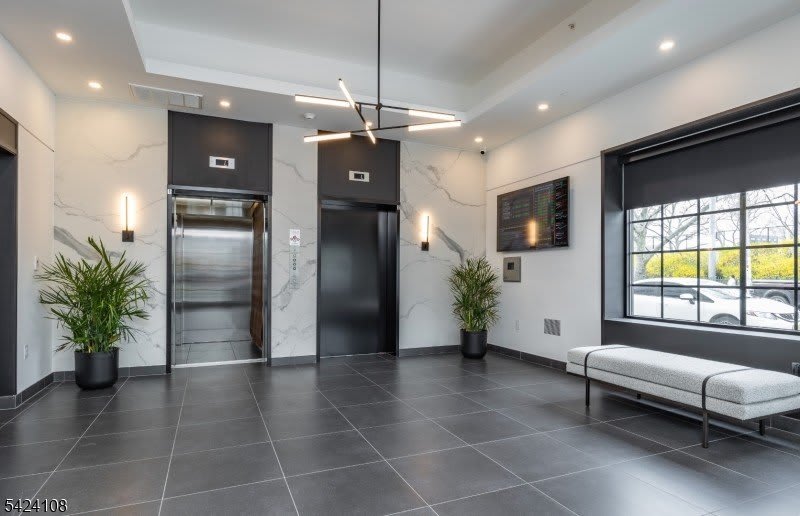 558 Market St – photo 3