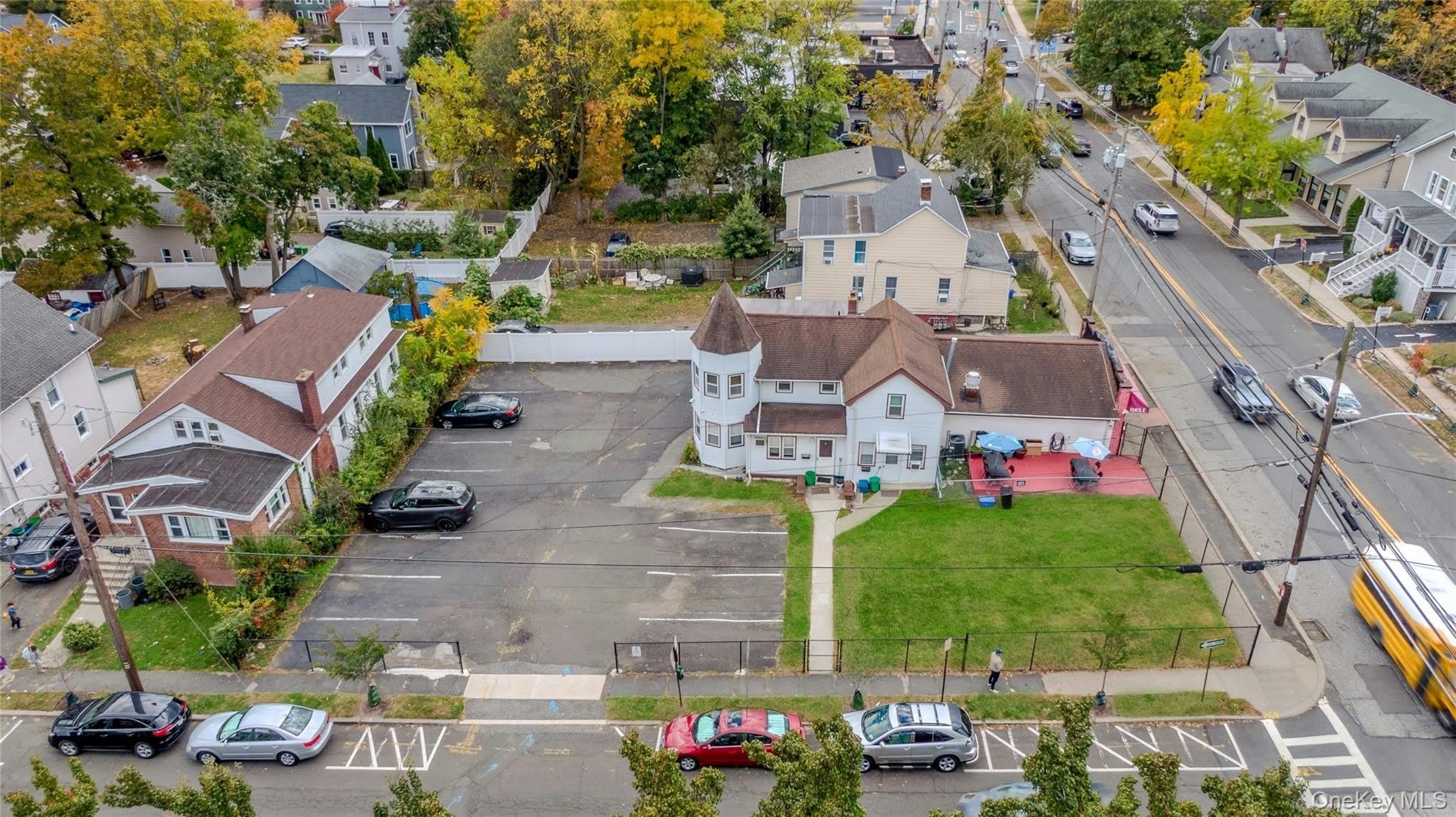 169 Sickles Avenue – photo 3