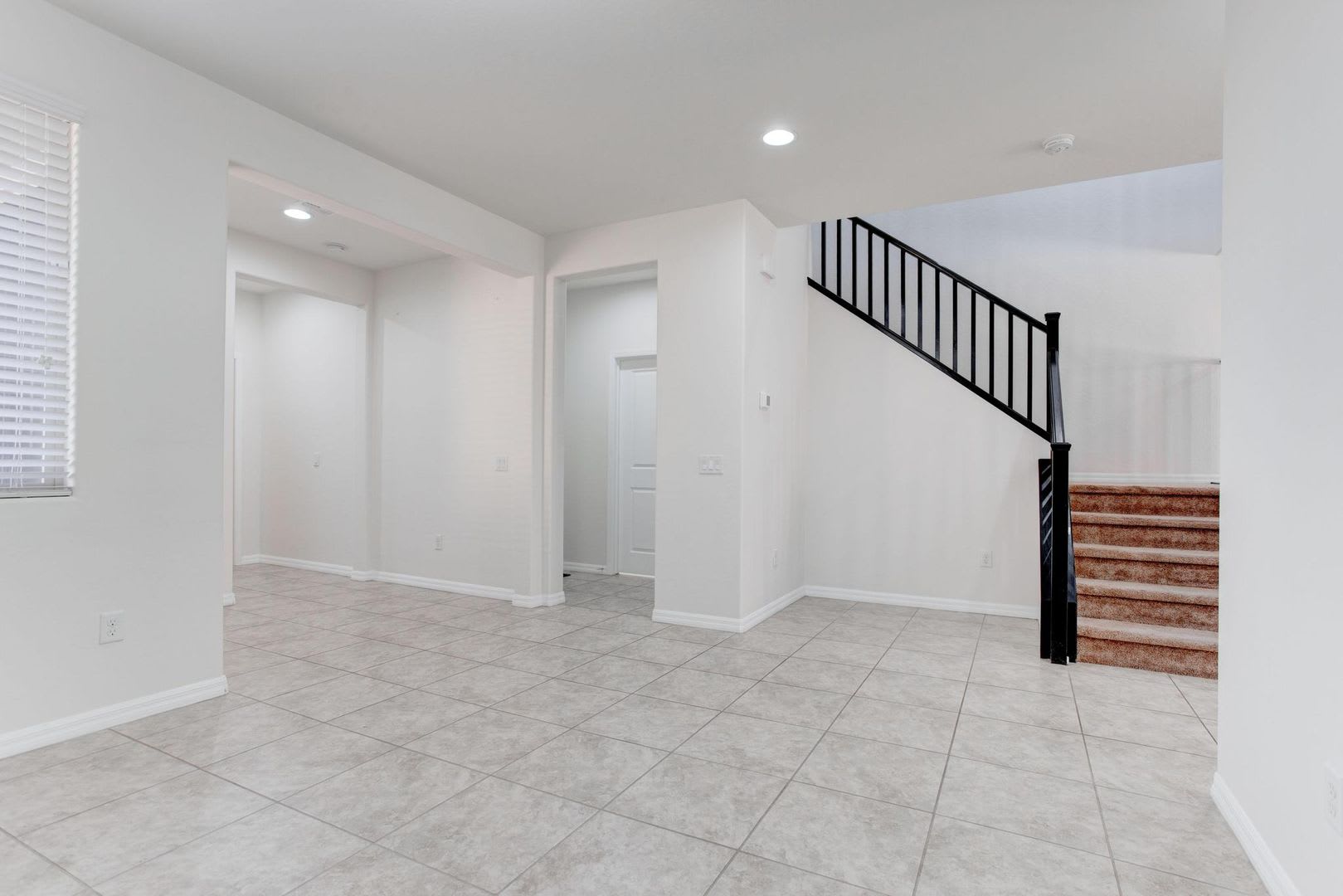 7141 Tavita Street, Las Vegas, Nevada 89113 – photo 4