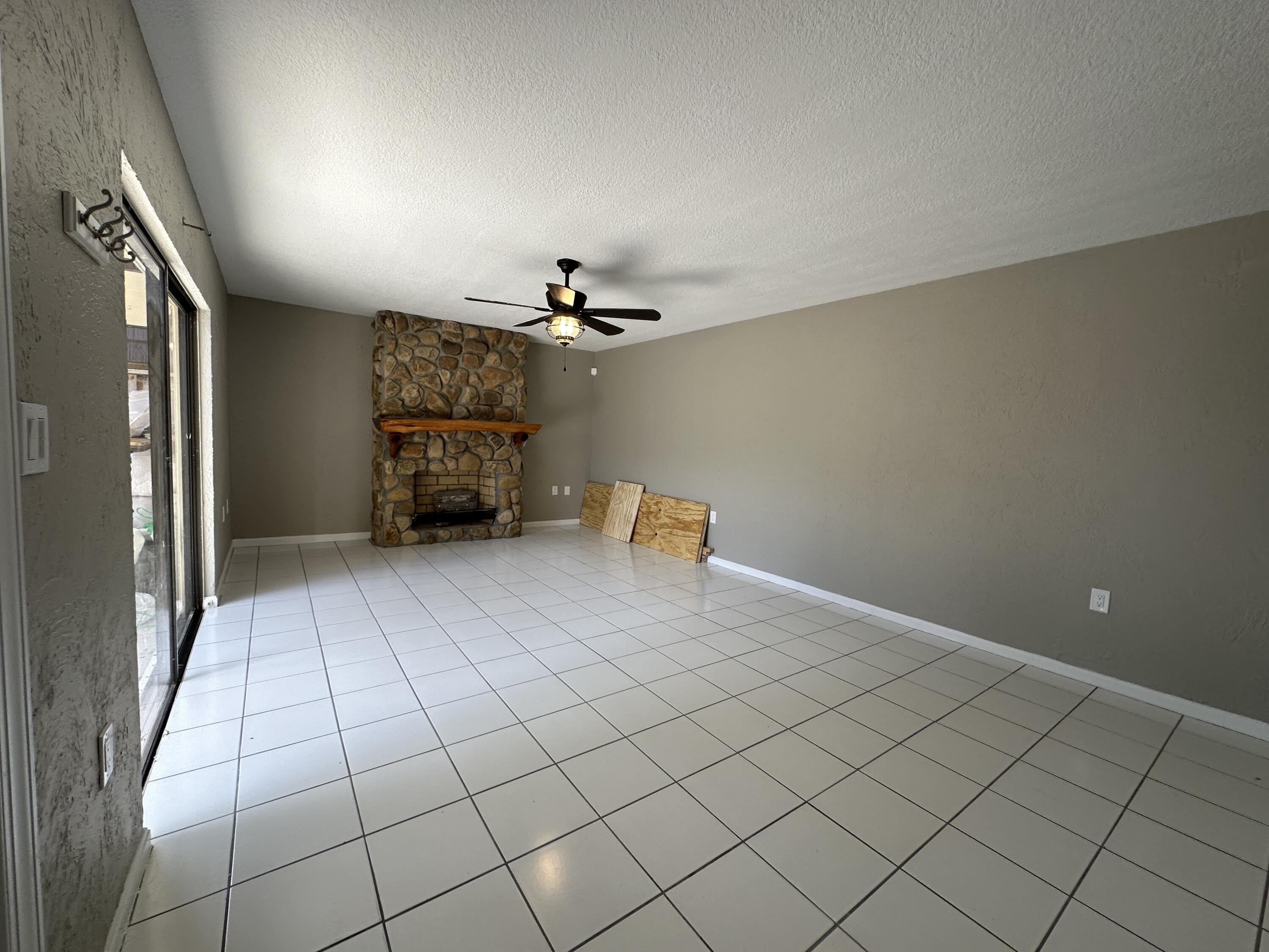 308 3rd Court – photo 4