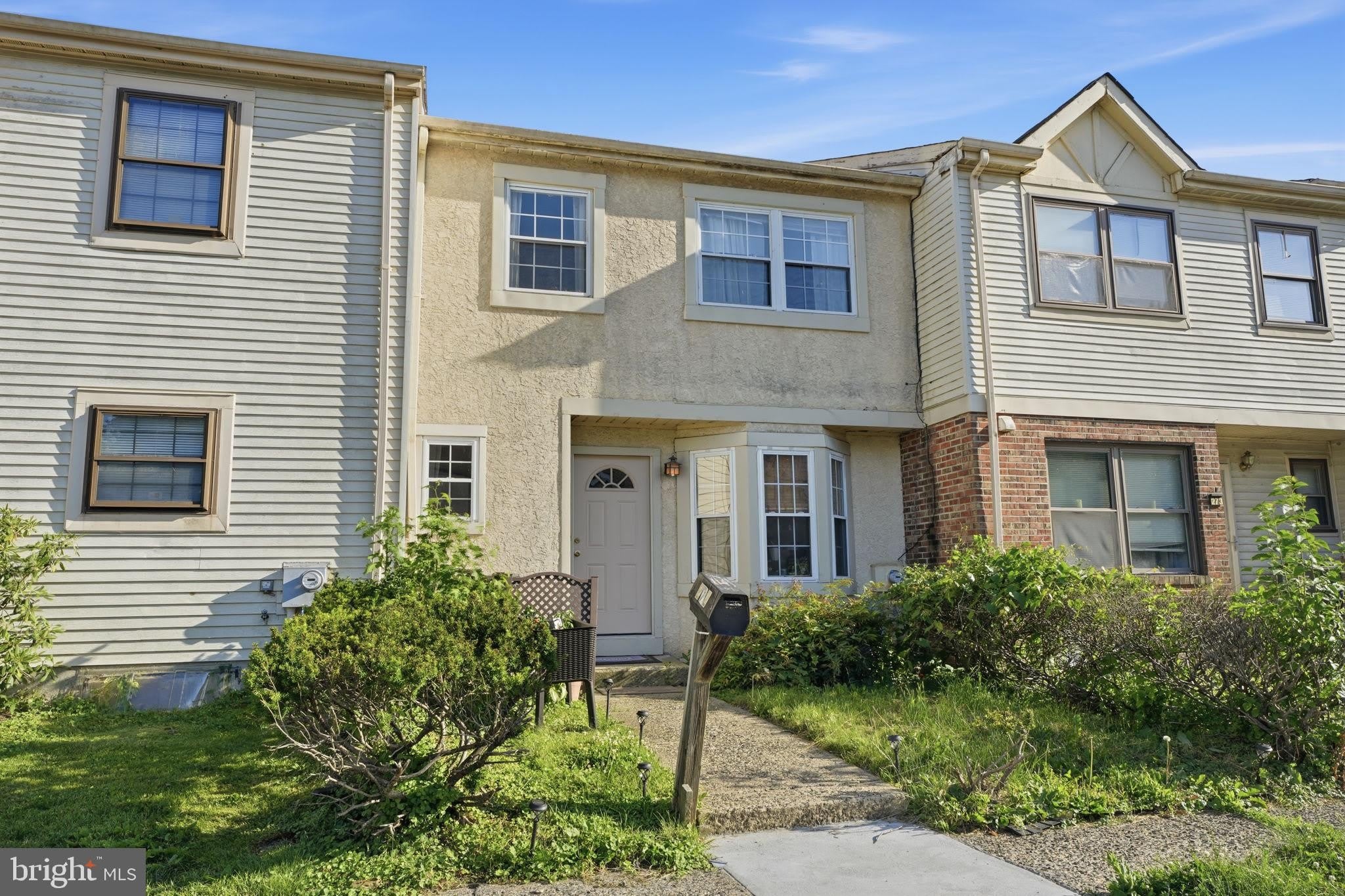 272 HUDSON Court – photo 2