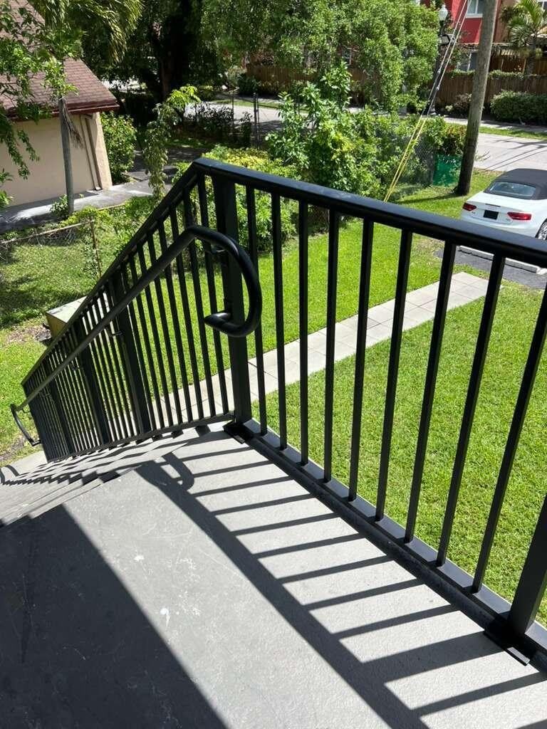 700 NW 3rd Avenue – photo 3