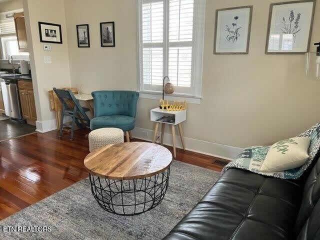 1614 Lodge St – photo 4