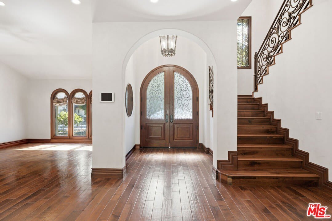 2108 San Ysidro Dr – photo 5