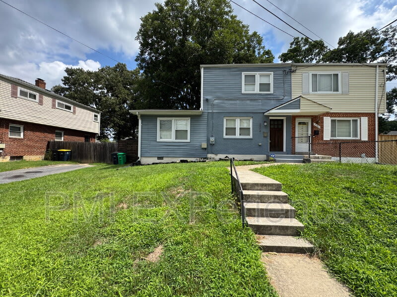2304 Lakewood Street – photo 2
