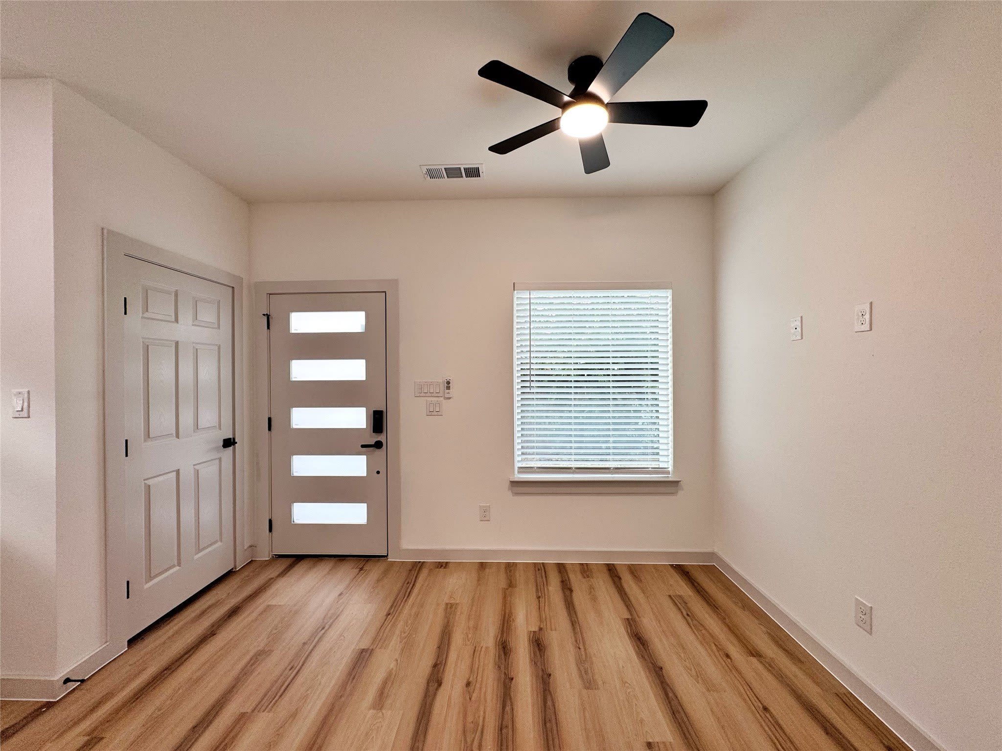 2916 Hemphill Unit#A – photo 5