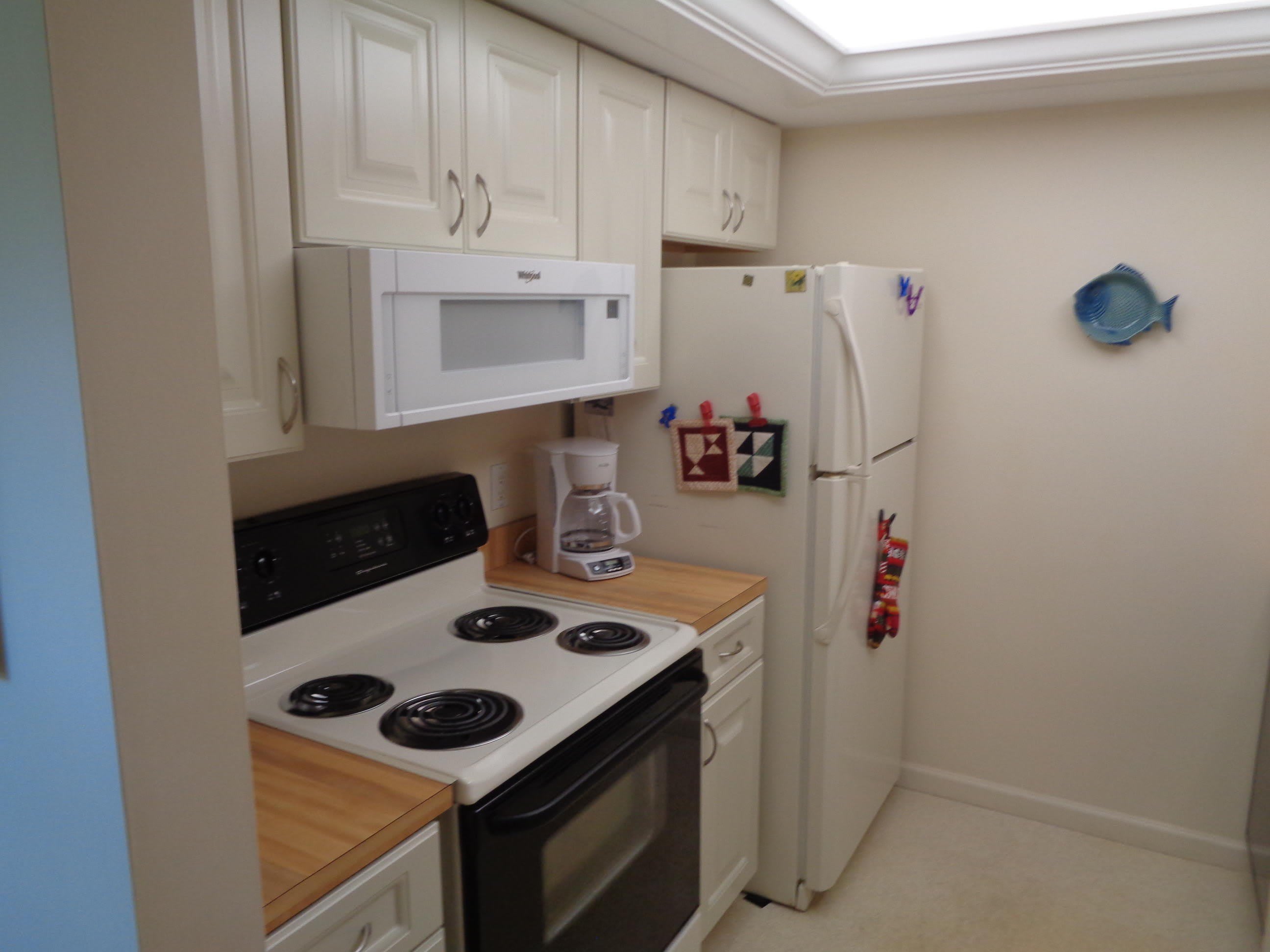 5527 NE GULFSTREAM Way – photo 3