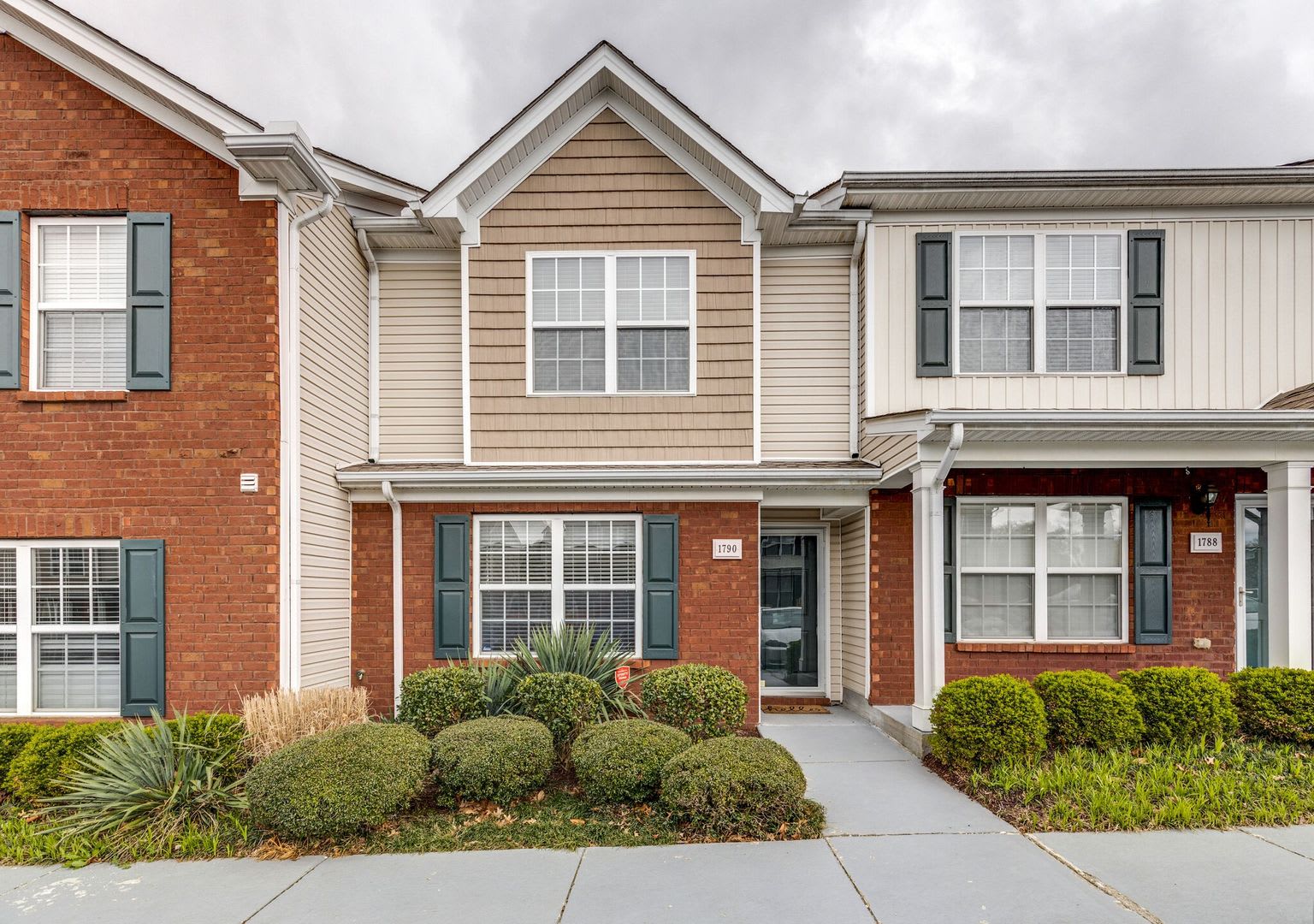1790 Red Jacket Dr – photo 1