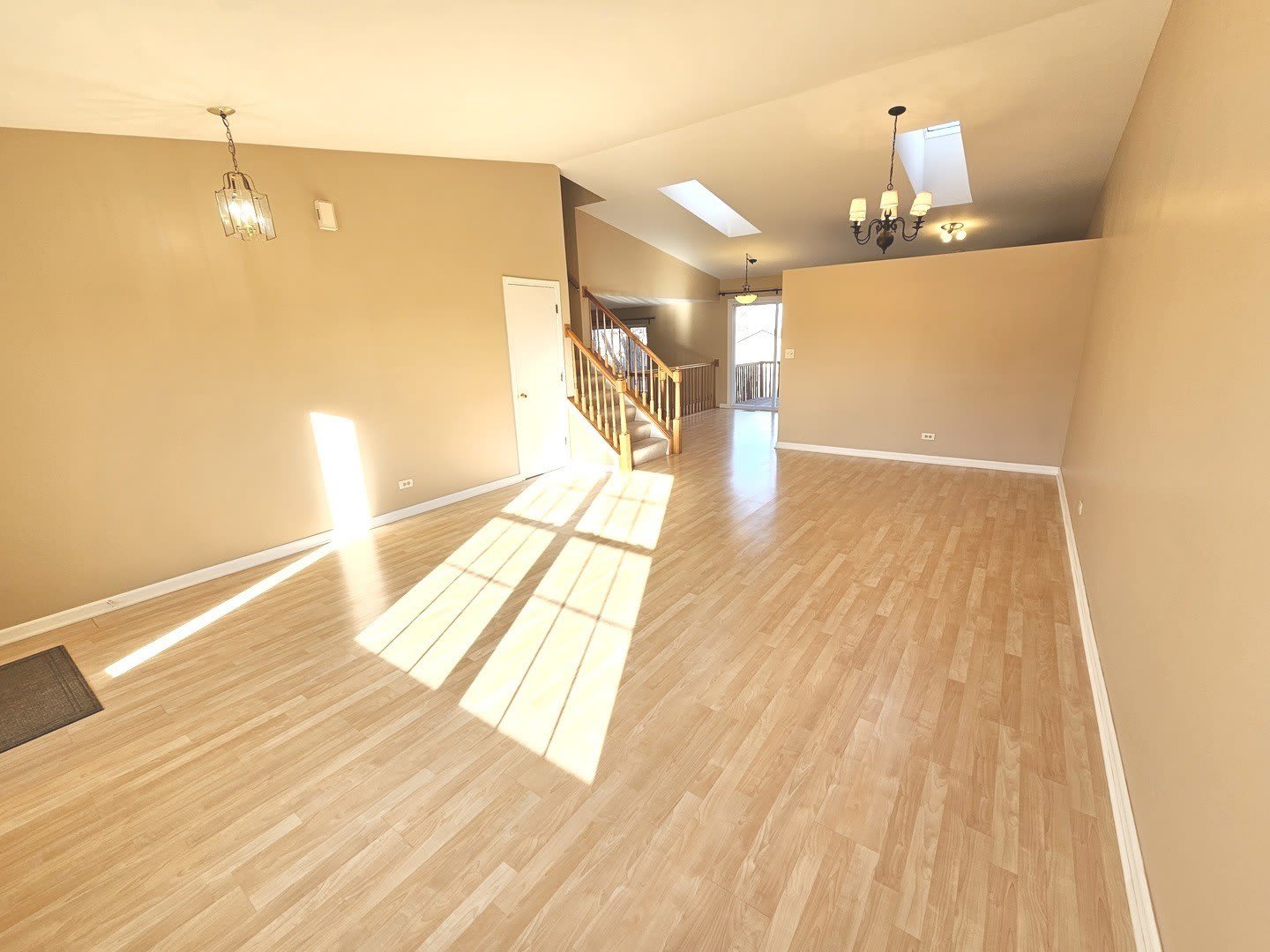 2315 N MEADOWS Lane – photo 2